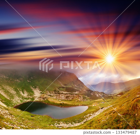 mountain lake 133479487