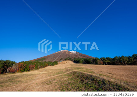 日本鳥取縣山秋色絕美 133480159