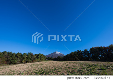 日本鳥取縣山秋色絕美 133480164