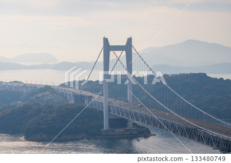 日本瀨戶大橋美麗的秋景 133480749
