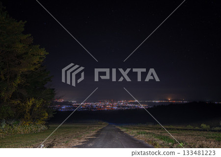 Mount Daisen and the beautiful starry sky in Tottori Prefecture, Japan 133481223