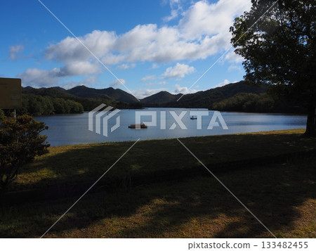 Hyogo Prefecture, Lake Senjoji Hyogo Prefecture, Lake Senjoji 133482455
