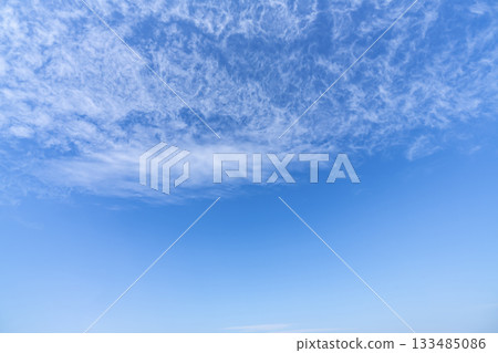  藍天和雲彩 133485086