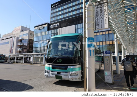 JR青森站東口大樓商業設施「&LOVINA」巴士前往青森機場 133485675