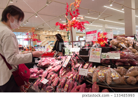 November: Delicious sweet potatoes 133485993