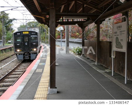 距離南藏院最近的車站是福北豐線的木戶南藏院前站。 距離南藏院最近的車站是福北豐線的木戶南藏院前站。 133486547