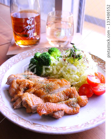 照燒雞肉沙拉拼盤 133486552