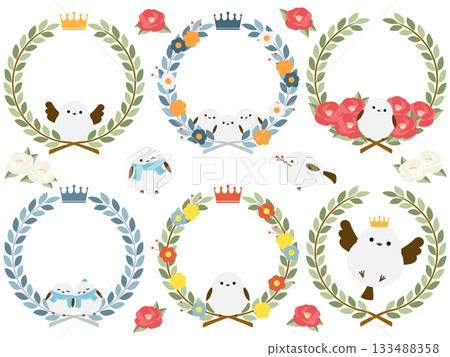 一組6個長尾山雀和天然月桂花環圖案的白色背景相框 133488358