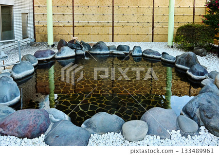 Open-air bath scenery, hot spring, hot spring image, image material 133489961