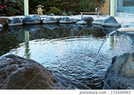 Open-air bath scenery, hot spring, hot spring image, image material 133489965