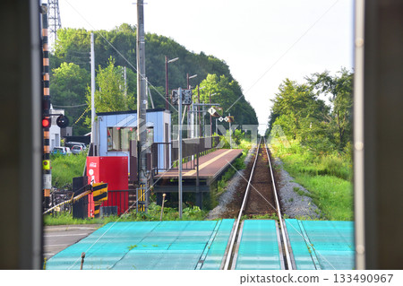 從JR北海道富良野線旭川站看到的車站間區域景色(2023年夏季清晨) 從JR北海道富良野線旭川站看到的車站間區域景色(2023年夏季清晨) 133490967