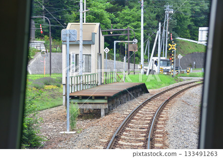 JR北海道富良野線西成岩站至北美英站之間的風景（2023年夏季清晨） 133491263