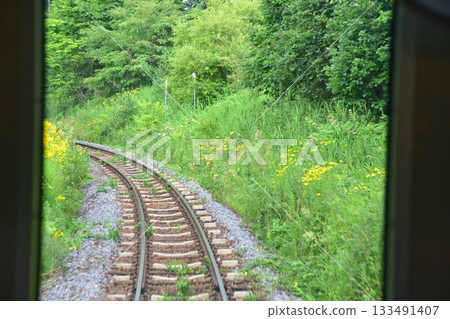 Scenery between Kita-Biei Station and Bibaushi Station on the JR Hokkaido Furano Line (early morning in summer 2023) 133491407