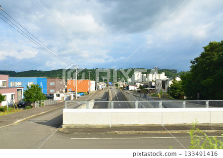 Scenery between Kita-Biei Station and Bibaushi Station on the JR Hokkaido Furano Line (early morning in summer 2023) Scenery between Kita-Biei Station and Bibaushi Station on the JR Hokkaido Furano Line (early morning in summer 2023) 133491416