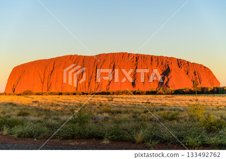 艾爾斯岩的壯麗日落景色 艾爾斯岩的壯麗日落景色 133492762