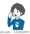男子正在服藥 133492874