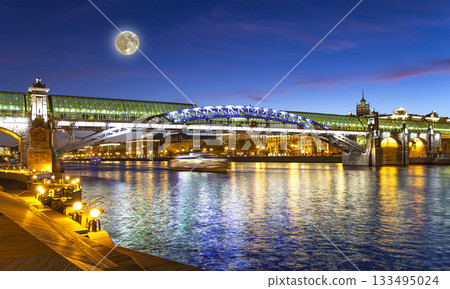 View of the Pushkinsky (Andreevsky) Bridge and Moskva River (at night with the super moon). Moscow, Russia View of the Pushkinsky (Andreevsky) Bridge and Moskva River (at night with the super moon). Moscow, Russia 133495024