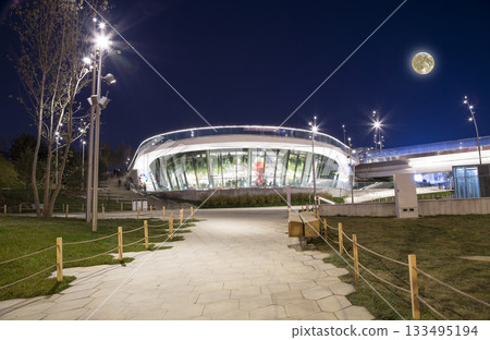Zaryadye Park (at night with the super moon) -- urban park located near Red Square in Moscow, Russia. The park was inaugurated on 9 September 2017 Zaryadye Park (at night with the super moon) -- urban park located near Red Square in Moscow, Russia. The park was inaugurated on 9 September 2017 133495194