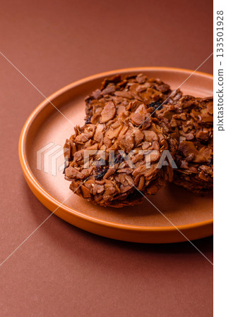 Chocolate chip cookies with caramelized nuts, a healthy sweet snack. Nut cookies 133501928