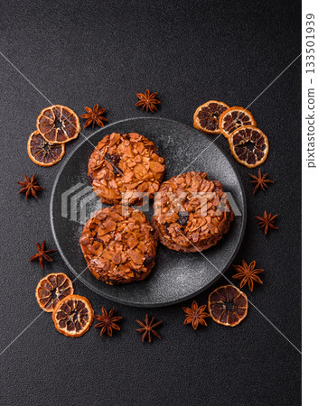 Chocolate chip cookies with caramelized nuts, a healthy sweet snack. Nut cookies 133501939