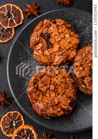 Chocolate chip cookies with caramelized nuts, a healthy sweet snack. Nut cookies 133501943