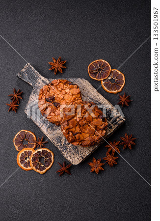 Chocolate chip cookies with caramelized nuts, a healthy sweet snack. Nut cookies 133501967