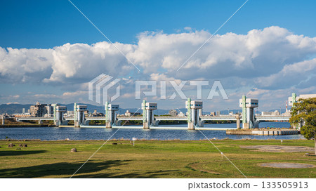 Yodogawa Weir Osaka City 133505913