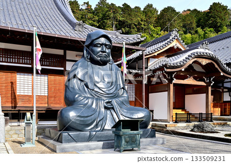 大龍寺的達磨雕像 133509231