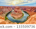 Wide Panoramic View of Horseshoe Bend and Orange Cliffs 133509736