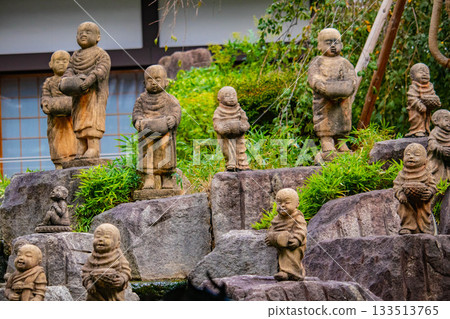 [Kyoto Scenery] Rokkakudo - Promotes health and longevity, safe childbirth, and protection from evil spirits 133513765