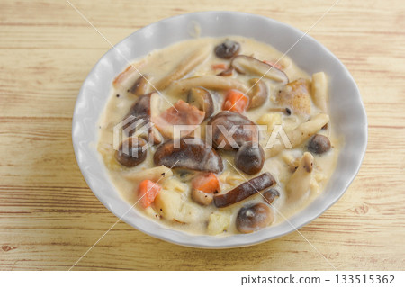 Mushroom white stew Mushroom white stew 133515362