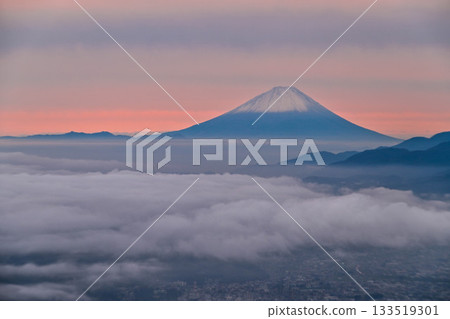 Mount Fuji with its first snowfall from Takabocchi Plateau Mount Fuji with its first snowfall from Takabocchi Plateau 133519301