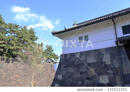 Sakuradamon Gate and the blue sky Sakuradamon Gate and the blue sky 133521351