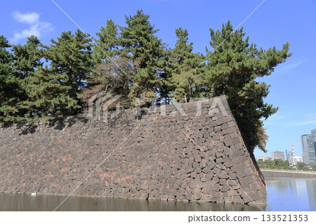 Moat of the Imperial Palace 133521353