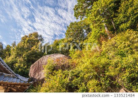 The large rock at Chomyoji Temple, Omihachiman City, Shiga Prefecture The large rock at Chomyoji Temple, Omihachiman City, Shiga Prefecture 133521484