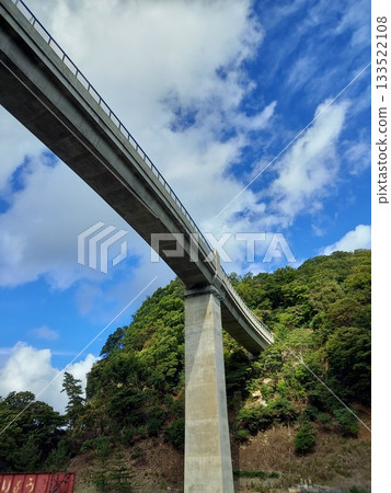 阿瑪魯貝橋（垂直） 133522108
