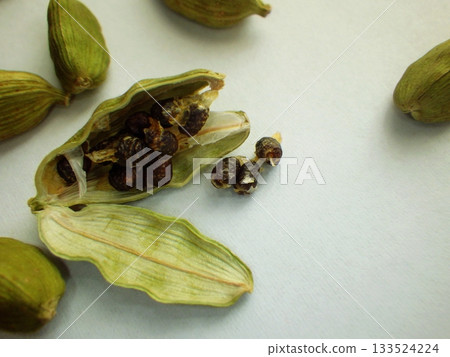 cardamom 133524224