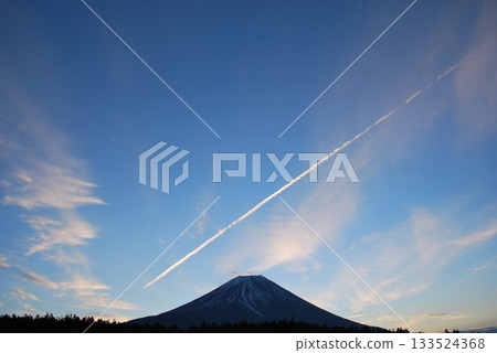 Mount Fuji from Asagiri Plateau in the early morning 133524368
