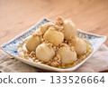 Taro with minced chicken and bean paste 133526664