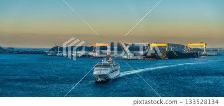 Nagasaki Port passenger ship (Dream) arriving. Panorama from Megami Bridge [Nagasaki City] 133528134