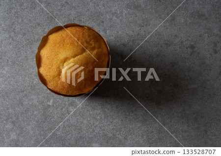 Cake muffins: An image of American baked goods 133528707
