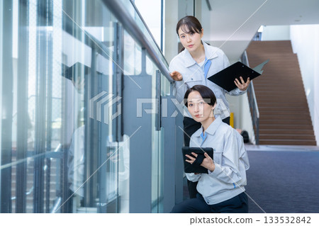 Female building maintenance engineer. Filming cooperation: Sky Perfect Tokyo Media Center. 133532842