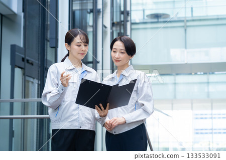 女性樓宇維修工程師。拍攝合作：Sky Perfect東京媒體中心。 133533091
