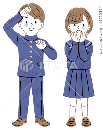 圖:身穿制服的男女學生,表情驚訝與困惑,全身 圖:身穿制服的男女學生,表情驚訝與困惑,全身 133533944