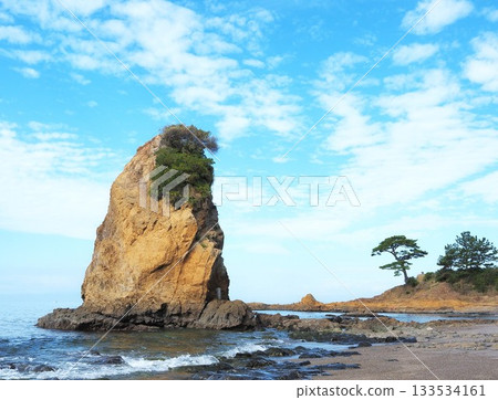 神奈川縣，十月，秋天天空下的立石海灘 133534161