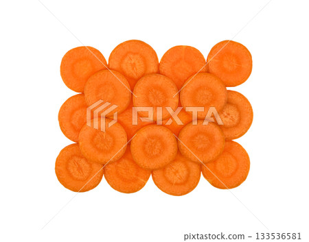 Sliced carrots disks 133536581