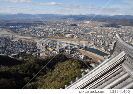 從岐阜城眺望長良川 133541400