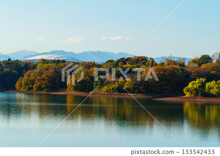 Lake Tama, Belluna Dome and autumn leaves Lake Tama, Belluna Dome and autumn leaves 133542433