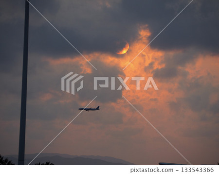 Being able to see airplanes up close is a special privilege of Okinawa 133543366