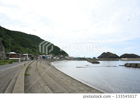 View of Mutsu Bay and the Sea of Japan from the Tsugaru Peninsula (Aomori Prefecture) 133545017